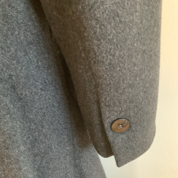 Countess Sarah Coat - Picture 12 of 14